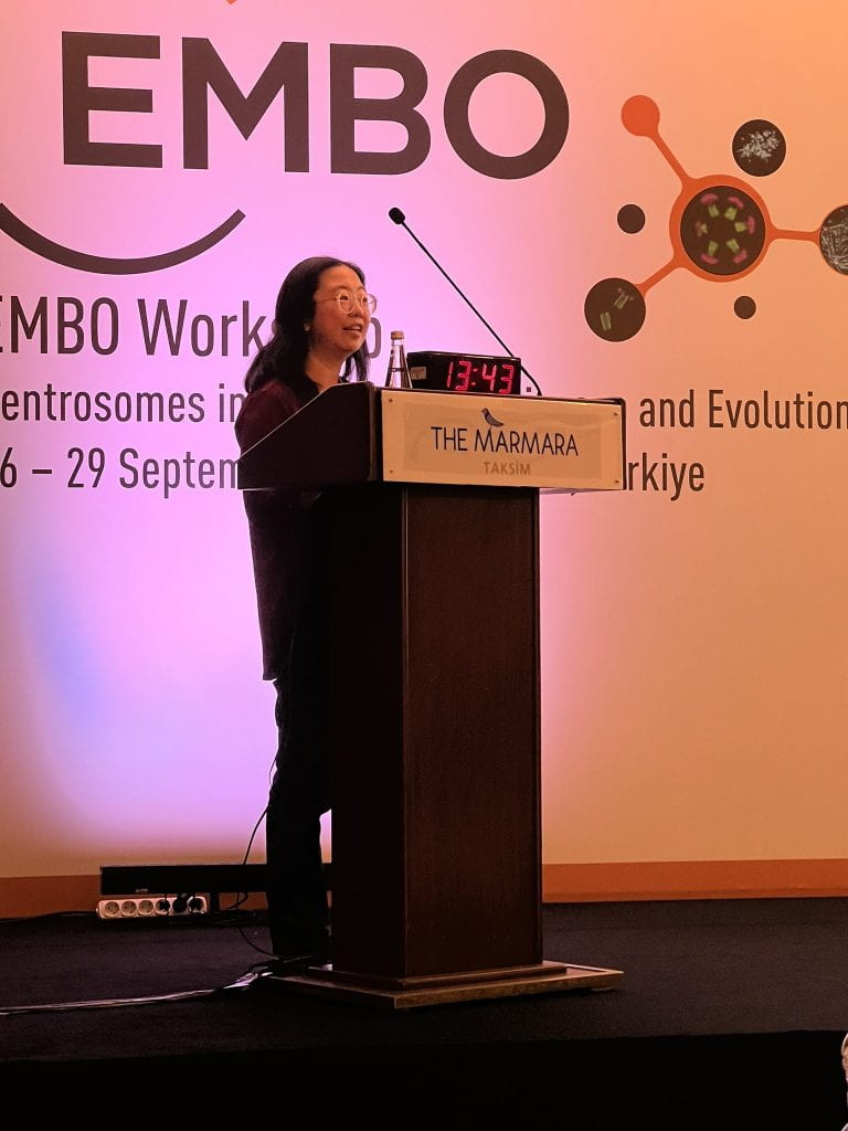 Jenn gives a talk at EMBO Centrosomes 2023 in Istanbul